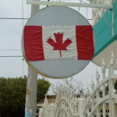 Canadian House Tolú Buitenkant foto